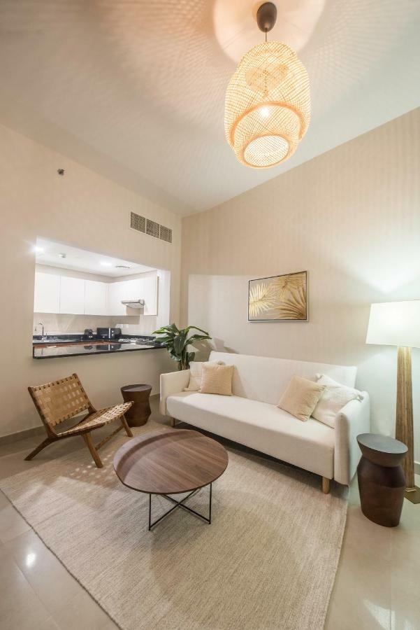 Fantastay Sparkle Tower Luxury 1 Br Dubai Buitenkant foto