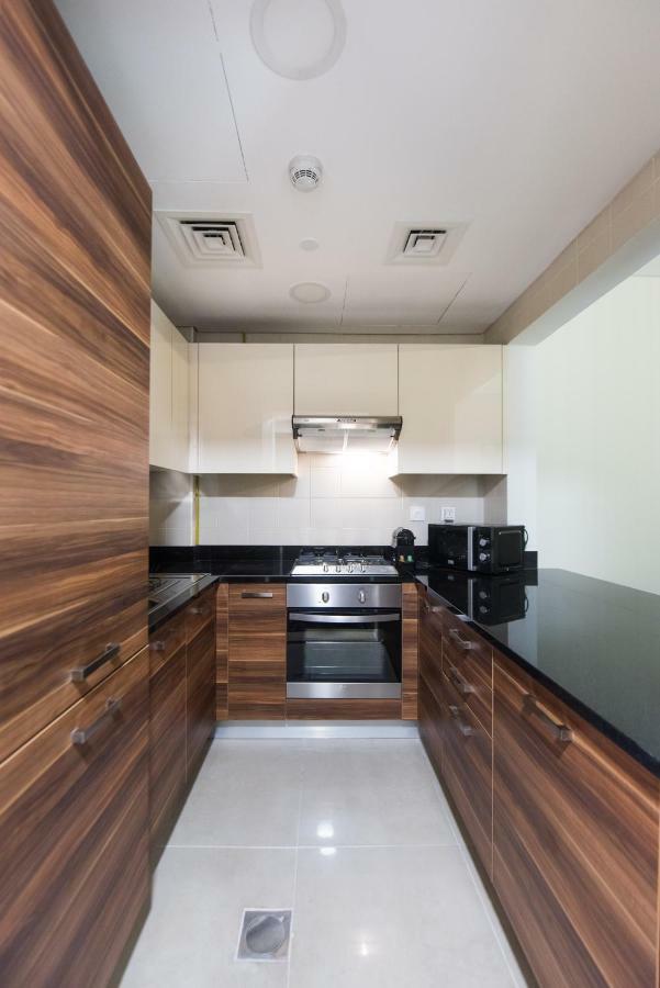 Fantastay Sparkle Tower Luxury 1 Br Dubai Buitenkant foto