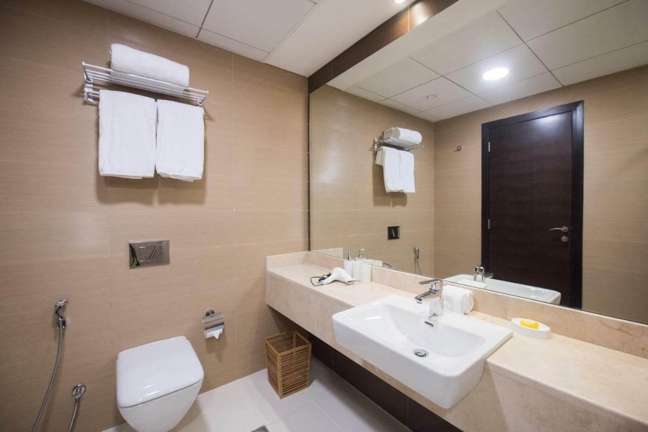 Fantastay Sparkle Tower Luxury 1 Br Dubai Buitenkant foto