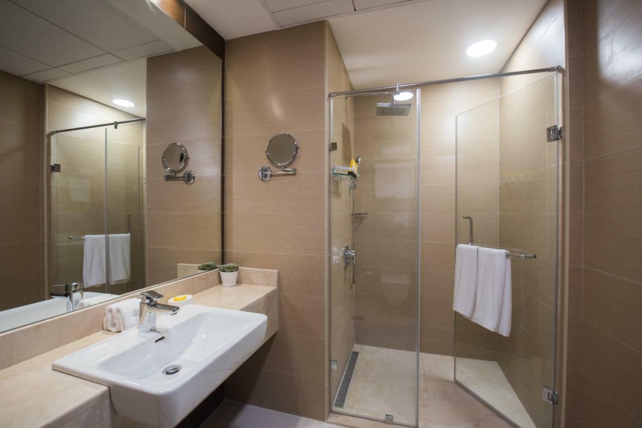 Fantastay Sparkle Tower Luxury 1 Br Dubai Buitenkant foto