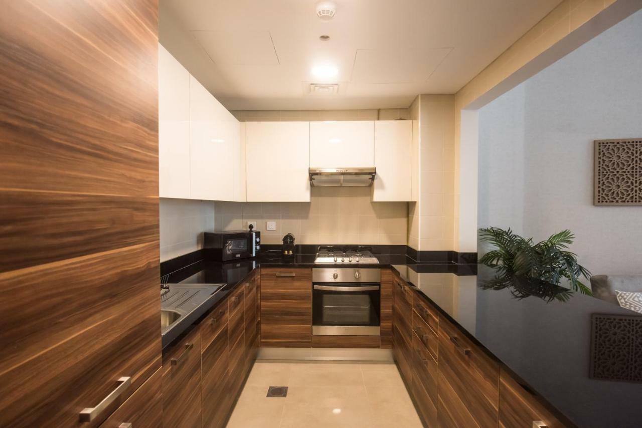 Fantastay Sparkle Tower Luxury 1 Br Dubai Buitenkant foto